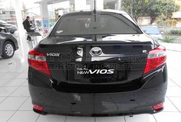 Dijual Mobil Bekas Surabaya - Toyota Vios 2015