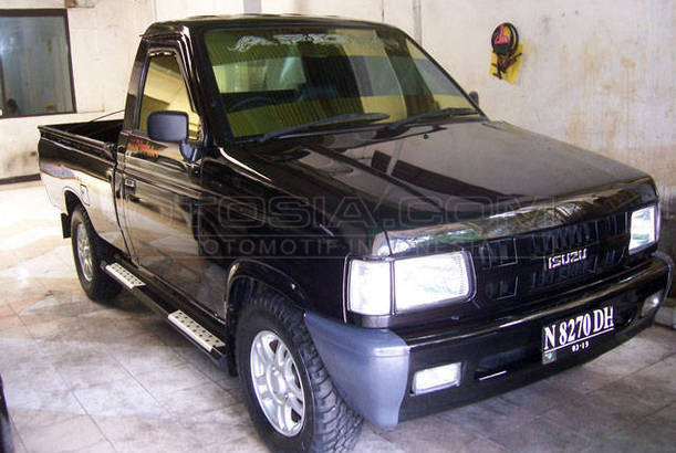 Dijual Mobil Bekas Malang - Isuzu Panther 2014