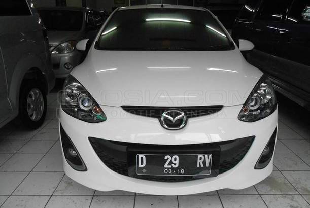 Dijual Mobil Bekas Bandung - Mazda 2 2012 Otosia.com