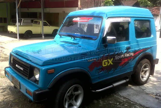 Dijual Mobil Bekas Malang - Suzuki Katana 1993