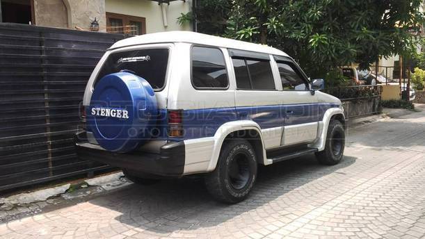 Dijual Mobil Bekas Yogyakarta - Isuzu Panther 1995