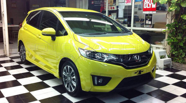 Dijual Mobil Bekas Bandung - Honda Jazz 2015 Otosia.com