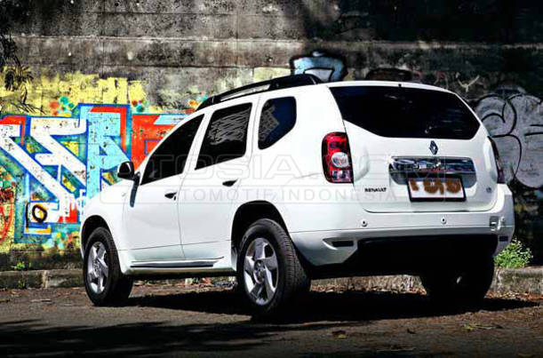 Dijual Mobil Bekas Surabaya - Renault Clio 2014