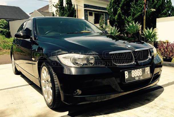  Dijual  Mobil Bekas Bandung BMW  3 2005 Otosia com