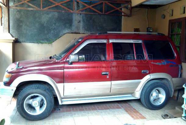 Dijual Mobil Bekas Jakarta Selatan - Isuzu Panther 1997