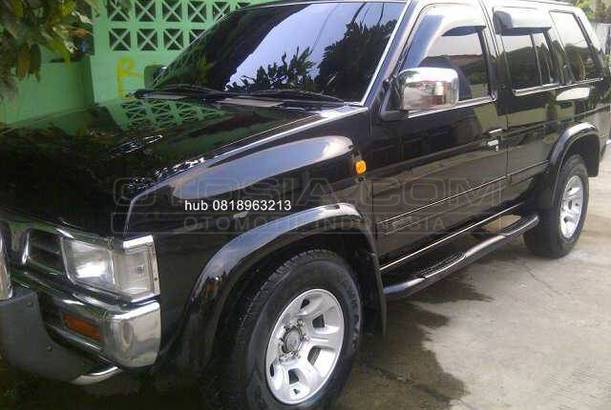 Dijual Mobil Bekas Jakarta Selatan - Nissan Terrano 2001 