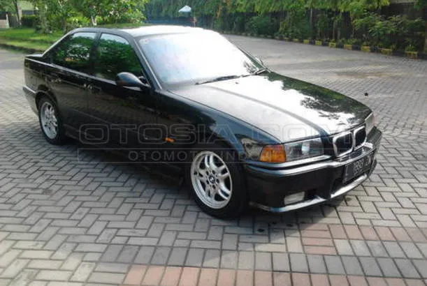 Mobil Kapanlagi.com Dijual Mobil Bekas Surabaya - BMW 3 