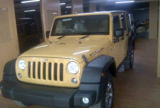 Dijual Mobil Bekas Jakarta Selatan - Jeep Wrangler 2014