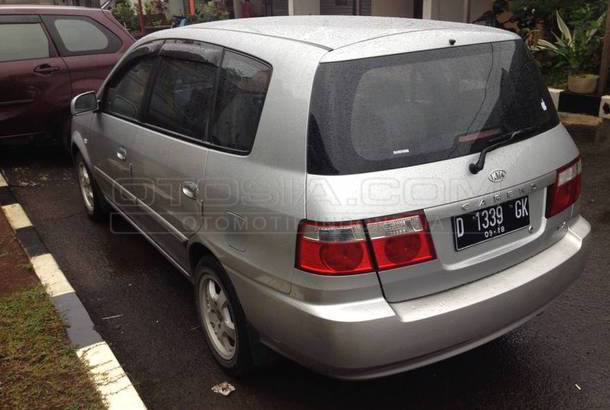 Dijual Mobil Bekas Bandung - KIA Carens II 2003 Otosia.com