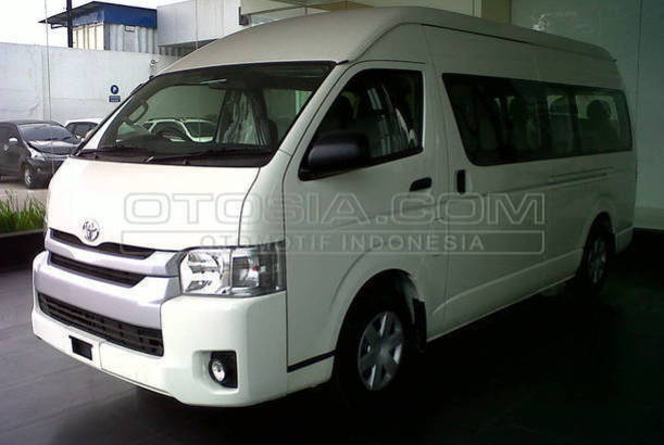 Dijual Mobil Bekas Jakarta Utara - Toyota Hiace 2015