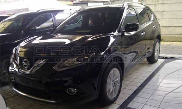 Dijual Mobil Bekas Tangerang - Nissan X-Trail 2015 