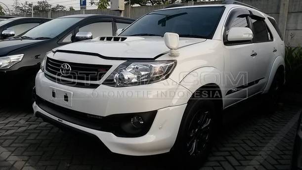 Dijual Mobil Bekas Jakarta Selatan - Toyota Fortuner, 2015