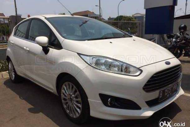 Dijual Mobil Bekas Jakarta Utara - Ford Fiesta 2015 