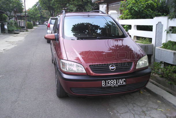 Dijual Mobil Bekas Bandung - Chevrolet Zafira 2001