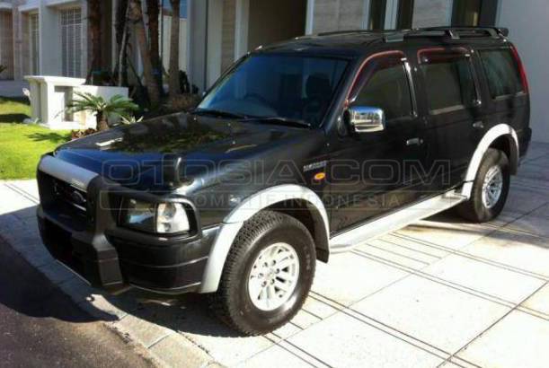 Dijual Mobil Bekas Jakarta Selatan - Ford Everest 2005 