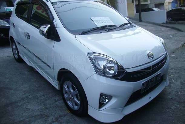  Mobil  Kapanlagi com Dijual  Mobil  Bekas  Makassar  Toyota 
