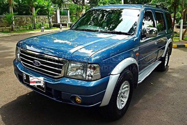 Jual Mobil  Ford  Everest  XLT A T Solar 2004  Jakarta 