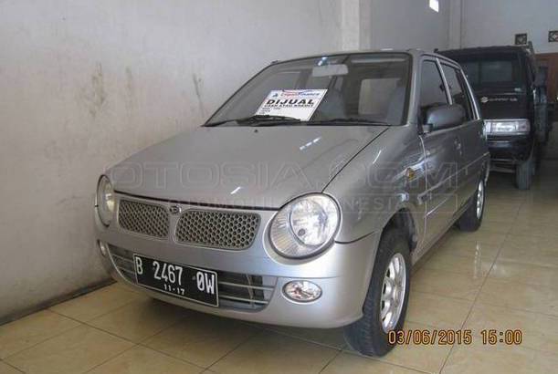 Dijual Mobil Bekas Tangerang - Daihatsu Ceria 2004