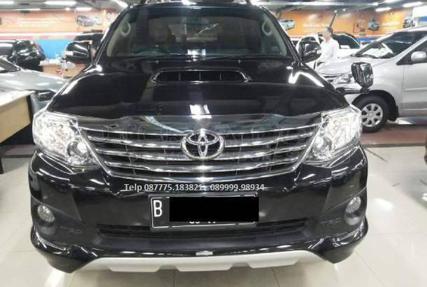 Jual Mobil Toyota Fortuner Grand New VNT Diesel Solar 2012 