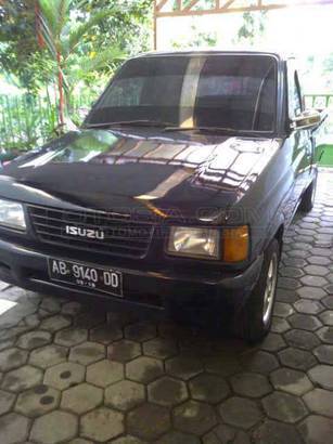 Dijual Mobil Bekas Yogyakarta - Isuzu Panther 1997 