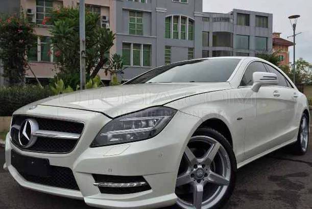 Dijual Mobil Bekas Jakarta Selatan - Mercedes Benz CLS 