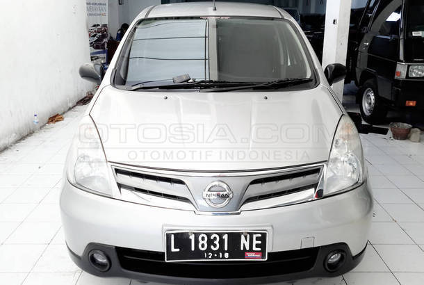 Dijual Mobil Bekas Surabaya - Nissan Grand Livina 2013 