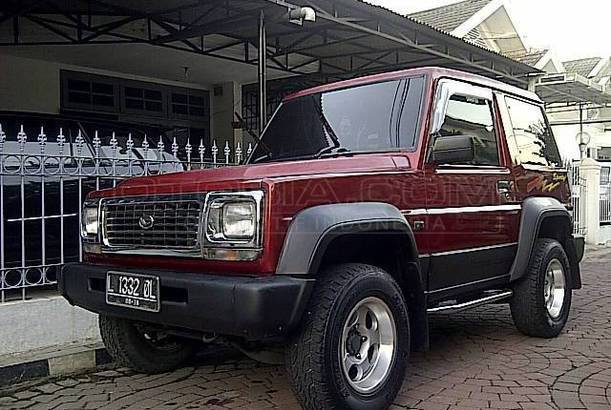 Dijual Mobil Bekas Surabaya - Daihatsu Feroza 1998 