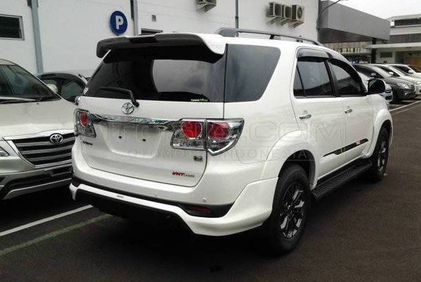 Dijual Mobil Bekas Jakarta Pusat - Toyota Fortuner 2015 