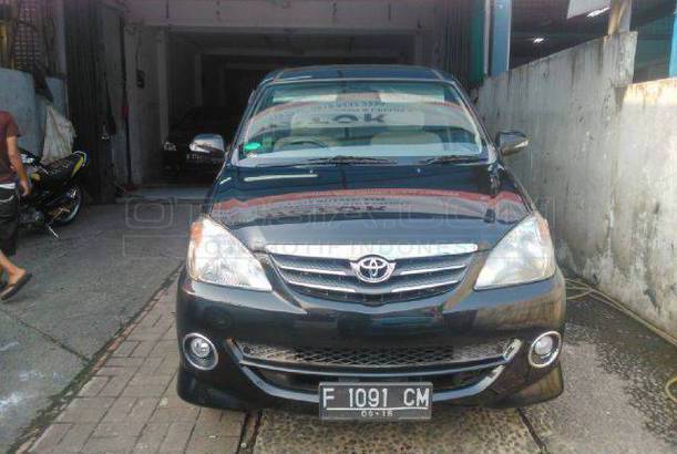 Dijual Mobil Bekas Bogor - Toyota Avanza 2010