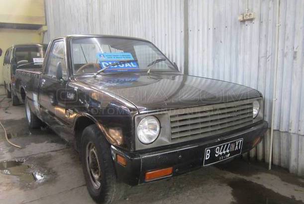 Dijual Mobil Bekas Tangerang - Chevrolet Luv 1982 