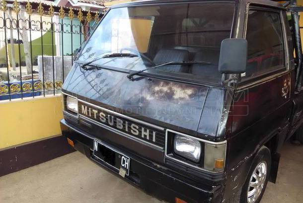 Dijual Mobil Bekas Malang - Mitsubishi L 300 1996