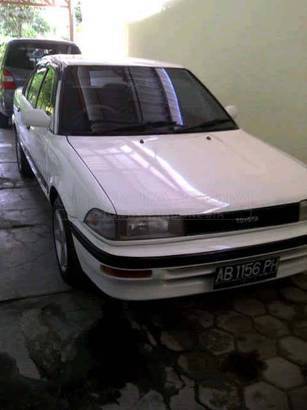 Dijual Mobil Bekas Yogyakarta - Toyota Corolla 1990 