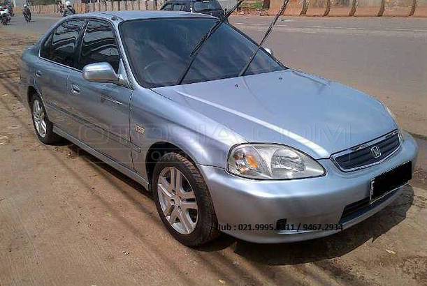 Dijual Mobil Bekas Jakarta Timur - Honda Civic 2000