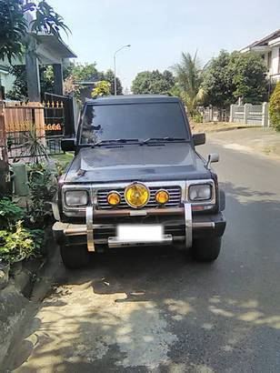 Dijual Mobil Bekas Tangerang - Daihatsu Feroza 1994 