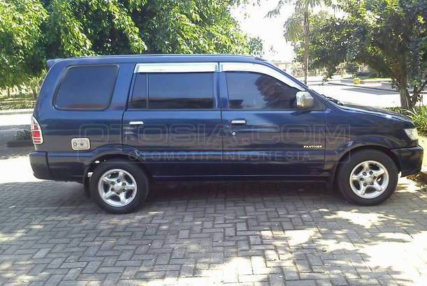Dijual Mobil Bekas Malang - Isuzu Panther 2001