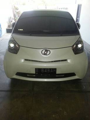 Dijual Mobil Bekas Jakarta Pusat - Toyota iQ 2011 