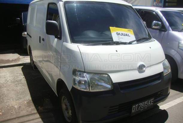  Dijual  Mobil  Bekas  Makassar  Daihatsu Gran  Max  2010 