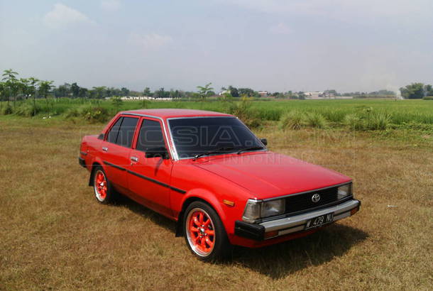 Dijual Mobil Bekas Surabaya - Toyota Corolla 1982 