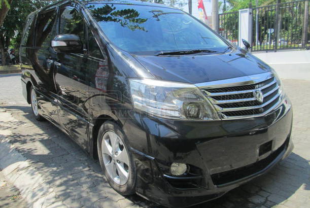  Mobil  Kapanlagi com Dijual Mobil  Bekas Semarang Toyota  