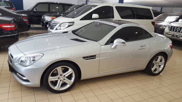 Dijual Mobil Bekas Jakarta Utara - Mercedes Benz SLK 2012 