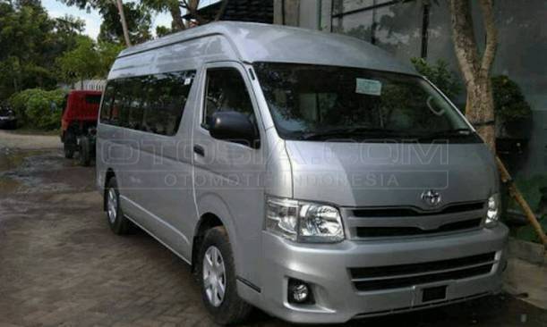 Dijual Mobil Bekas Malang - Toyota Hiace 2015 Otosia.com