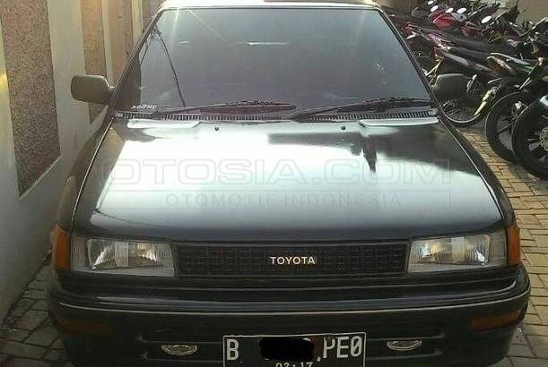 Dijual Mobil Bekas Jakarta Barat - Toyota Corolla 1990