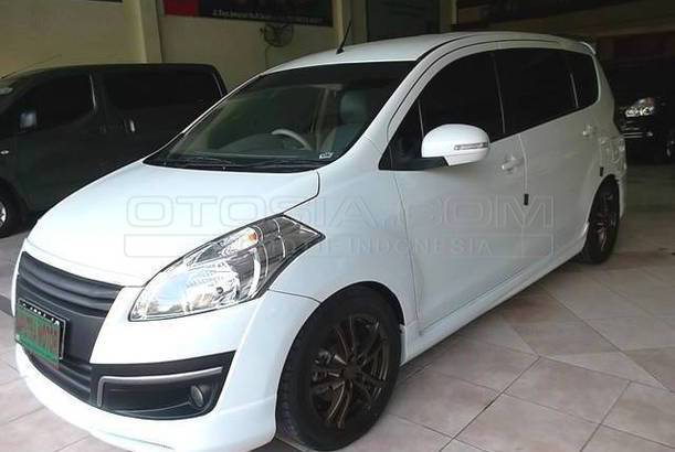 Dijual Mobil Bekas Surabaya - Suzuki Ertiga 2014 Otosia.com