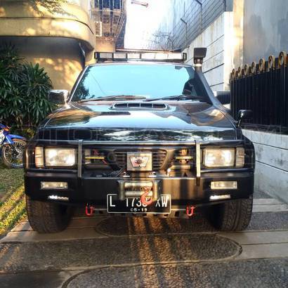 Jual Mobil Nissan Terrano Kingsroad F2 Bensin 2002 