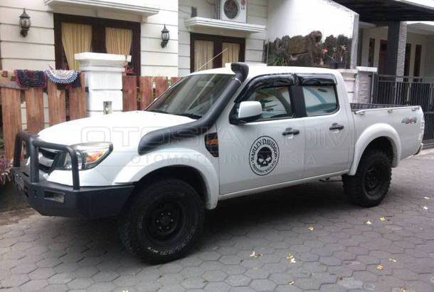 Dijual Mobil Bekas Yogyakarta - Ford Ranger Double-cab 