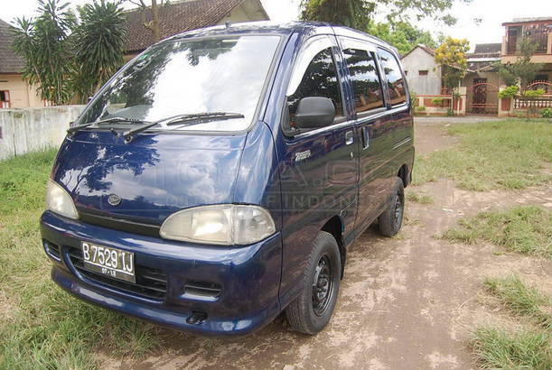 Dijual Mobil Bekas Semarang - Daihatsu Espass 2003