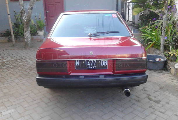 Dijual Mobil  Bekas Malang Mazda  3 1986 