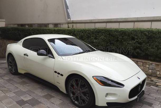 Jual Mobil Maserati GranTurismo S MC Line Bensin 2011 