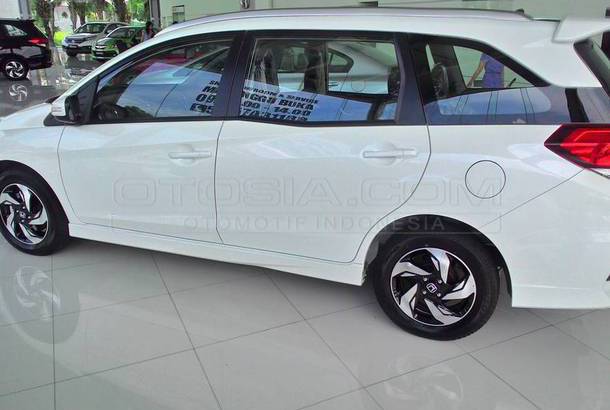 Dijual Mobil Bekas Surabaya Honda Mobilio 2019