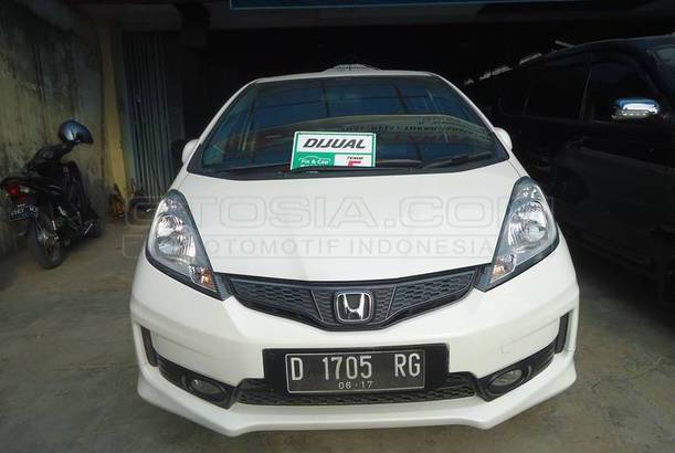  Dijual  Mobil  Bekas  Bandung  Honda Jazz  2012 Otosia com